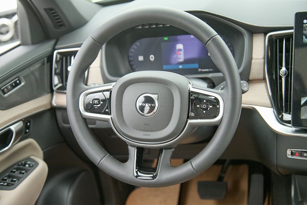 2026 VOLVO XC90 - Image 27
