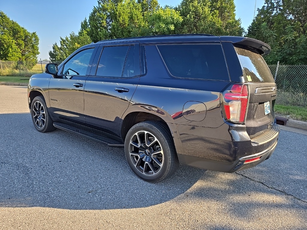 2022 Chevrolet Tahoe RST photo 2