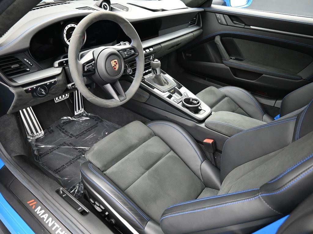 2024 Porsche 911 GT3 photo 3