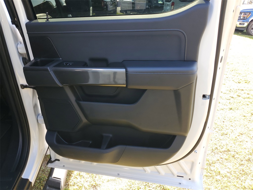 2023 Ford F-150 XLT photo 33