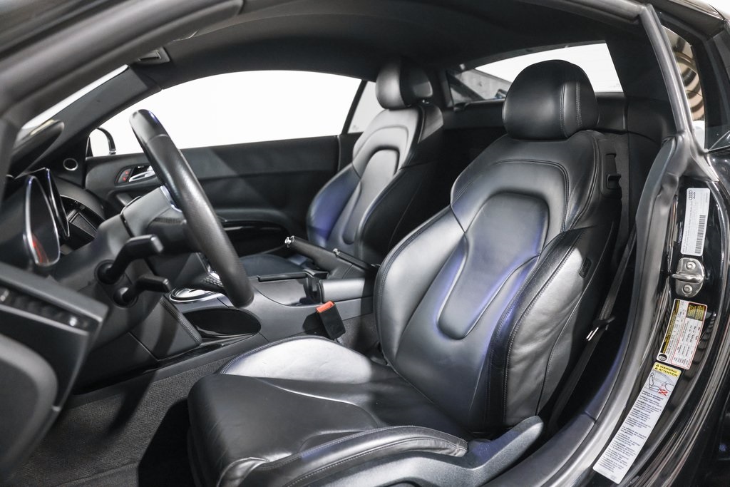 2012 Audi R8 5.2 Quattro photo 23