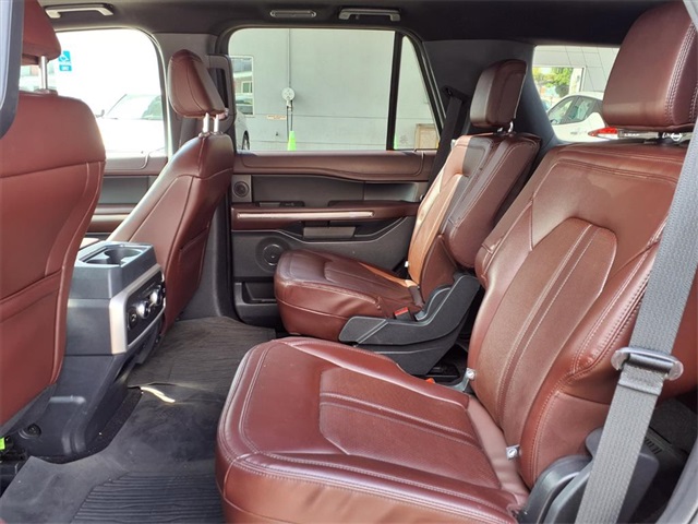 2022 Ford Expedition Limited photo 16