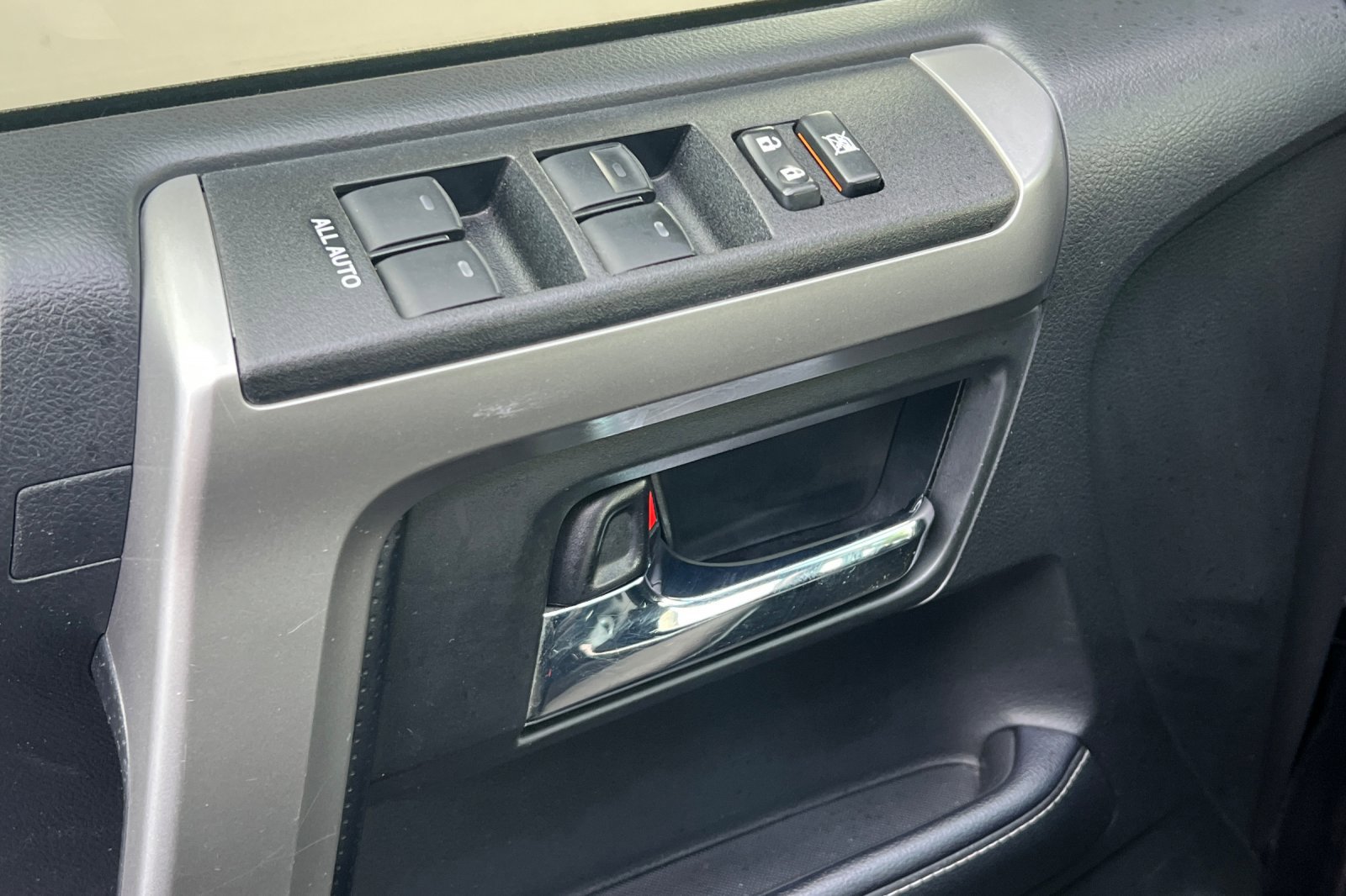 2022 Toyota 4Runner SR5 photo 10