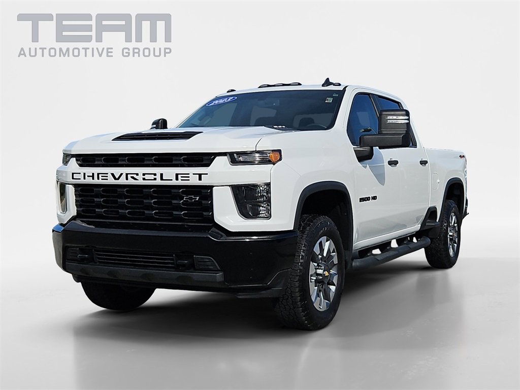 2023 Chevrolet Silverado 2500HD Custom photo 3