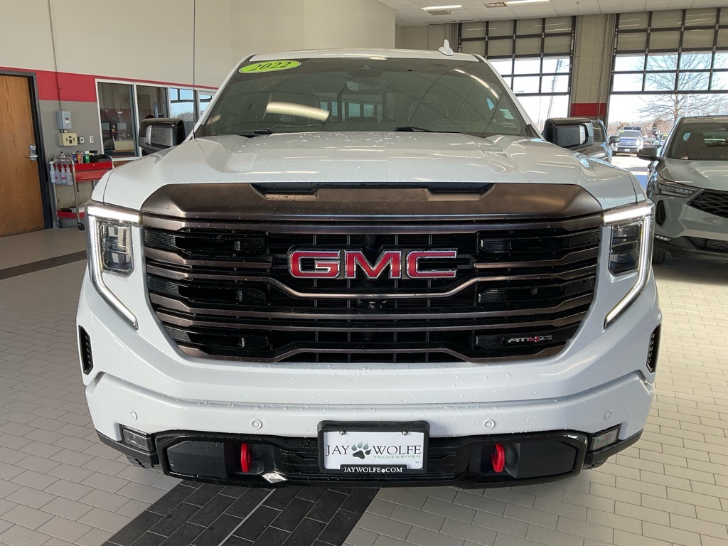 Used 2022 GMC Sierra 1500 AT4X with VIN 3GTUUFEL4NG569822 for sale in Kansas City