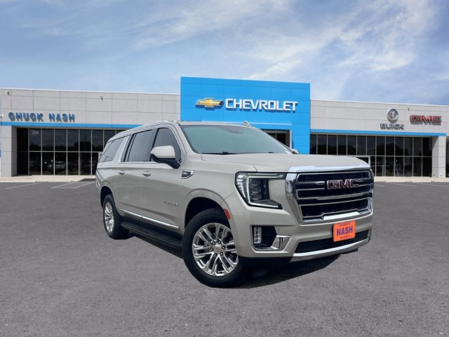 2023 GMC Yukon XL SLT's photo