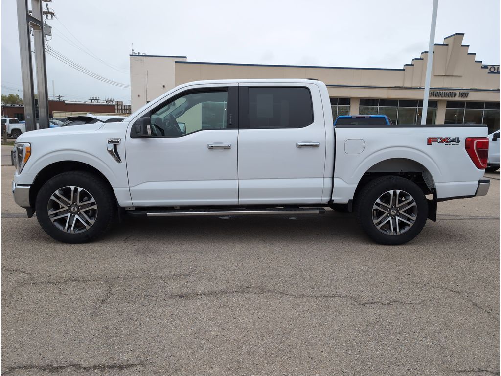 2021 Ford F-150 XLT photo 2