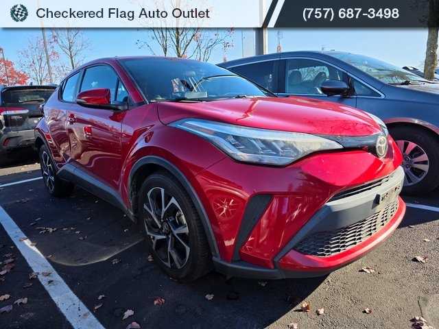 2020 Toyota C-HR XLE photo 3