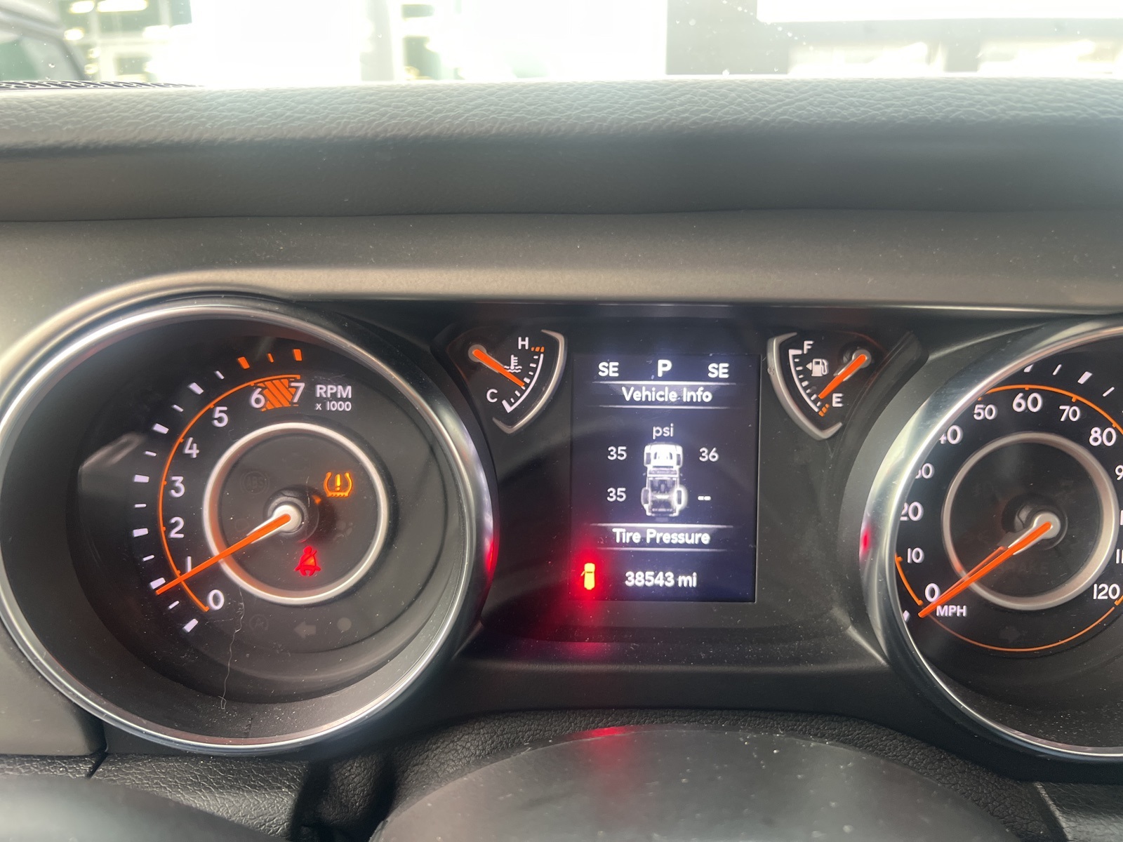 2021 Jeep Wrangler Sport's photo