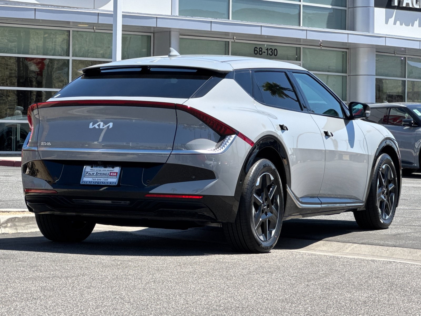 2025 Kia EV6 GT-Line photo 3