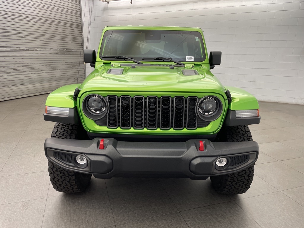 2025 Jeep Wrangler Rubicon photo 5