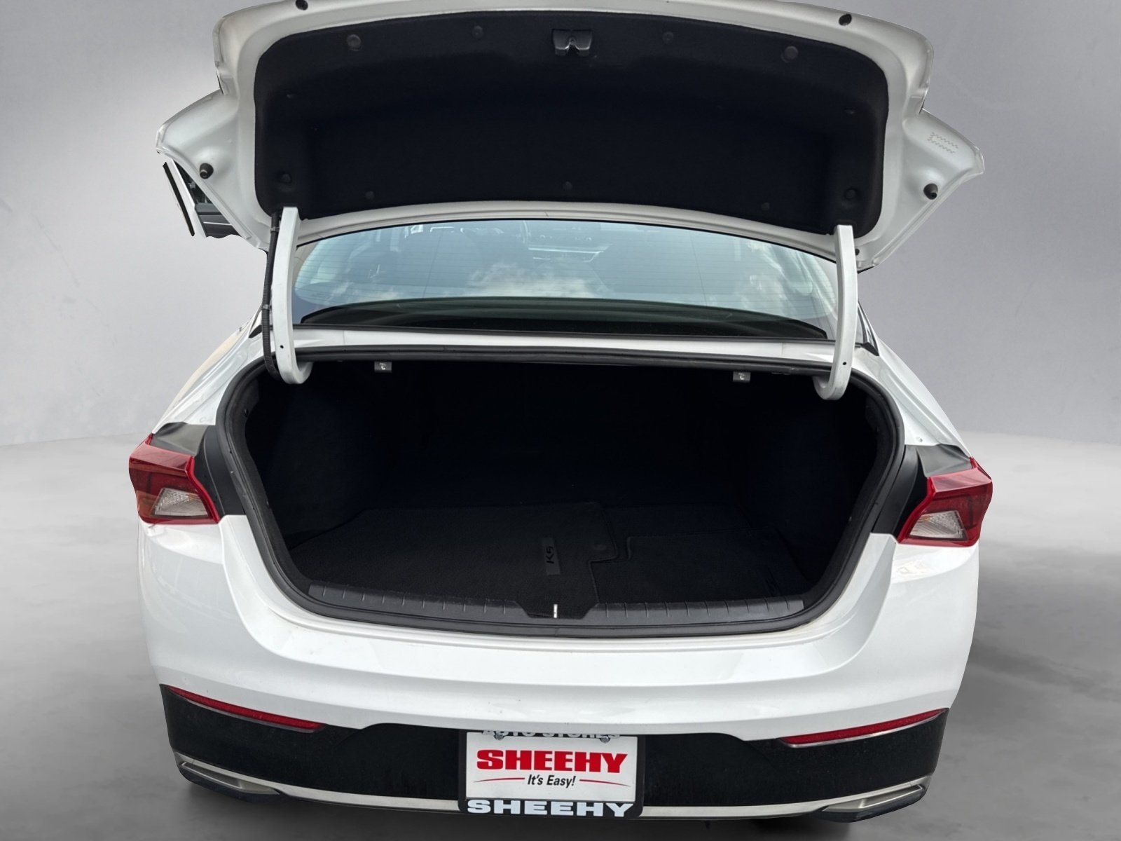 2022 Kia K5 LXS photo 20
