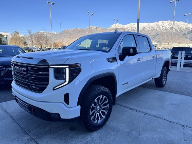 2023 GMC Sierra 1500 AT4's photo
