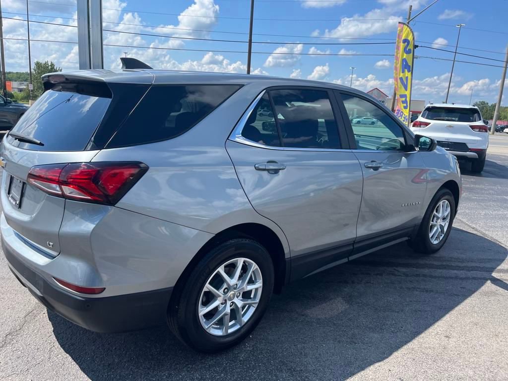 2023 Chevrolet Equinox LT photo 4