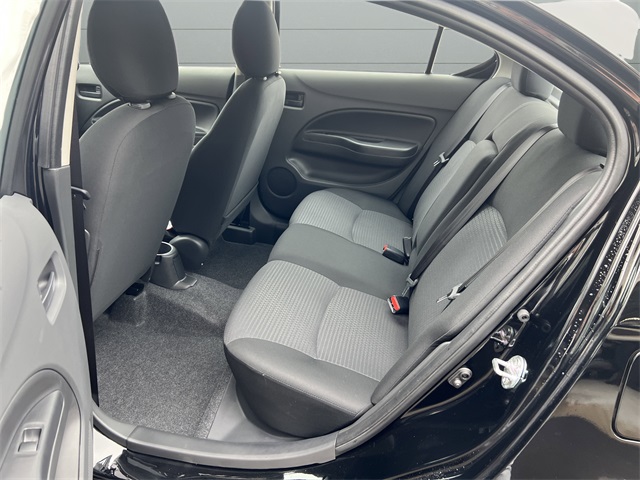2024 Mitsubishi Mirage G4 ES photo 24