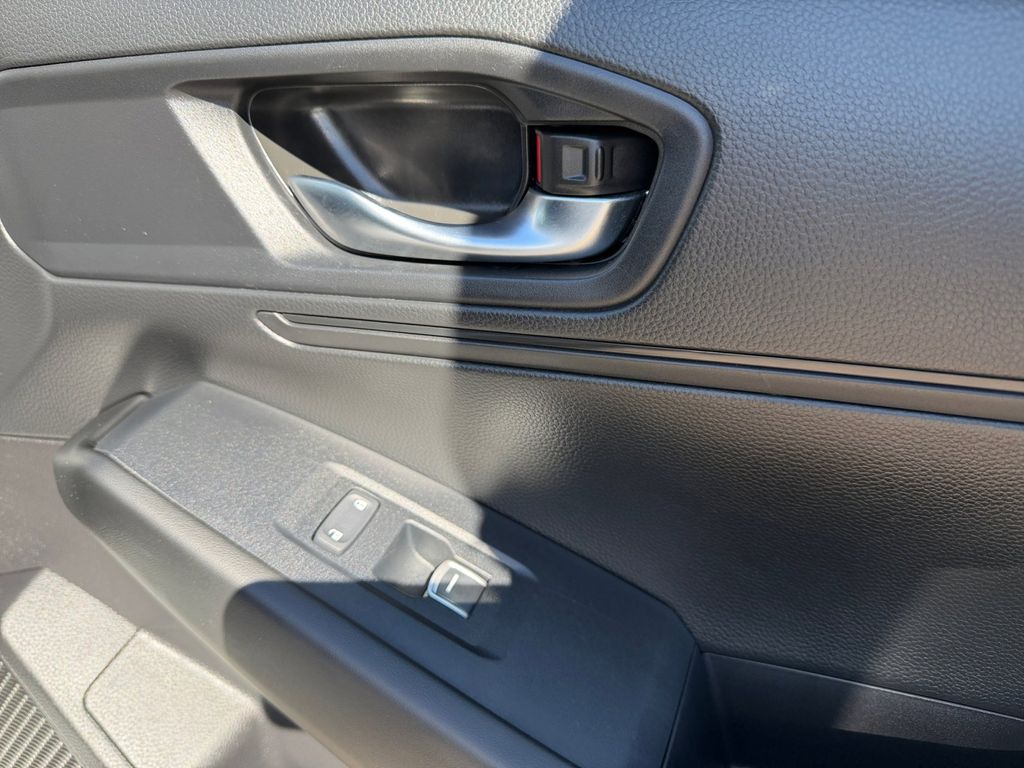 2023 Honda Accord LX photo 12