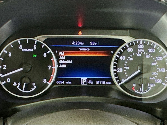 2024 Nissan Sentra SR photo 2