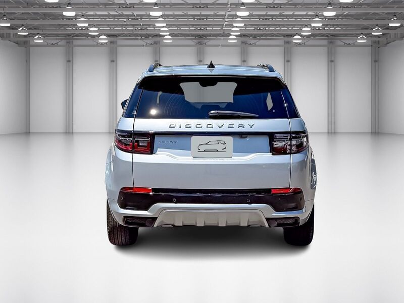 2025 Land Rover Discovery Sport S photo 4