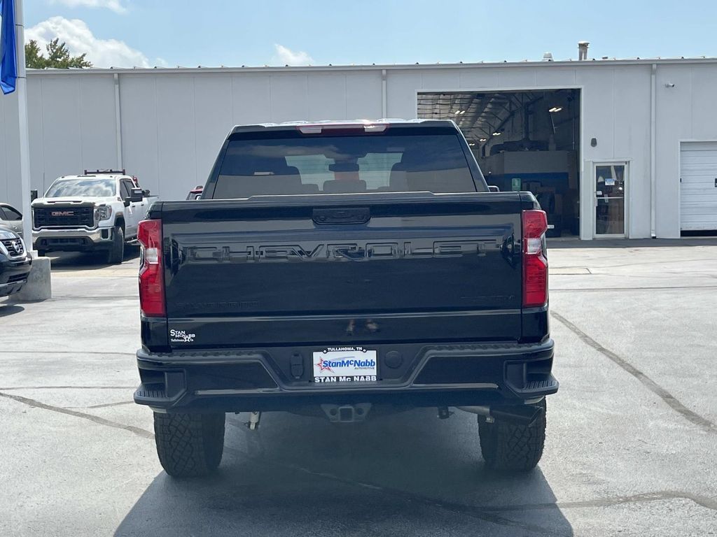 2025 Chevrolet Silverado 1500 Custom Trail Boss photo 6