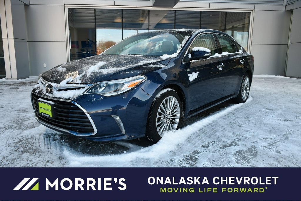 2017 Toyota Avalon Limited's photo