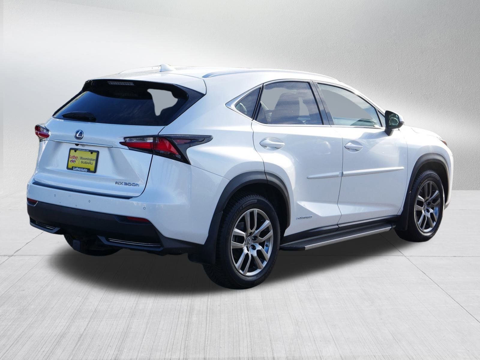 2016 Lexus NX 300h Luxury photo 7