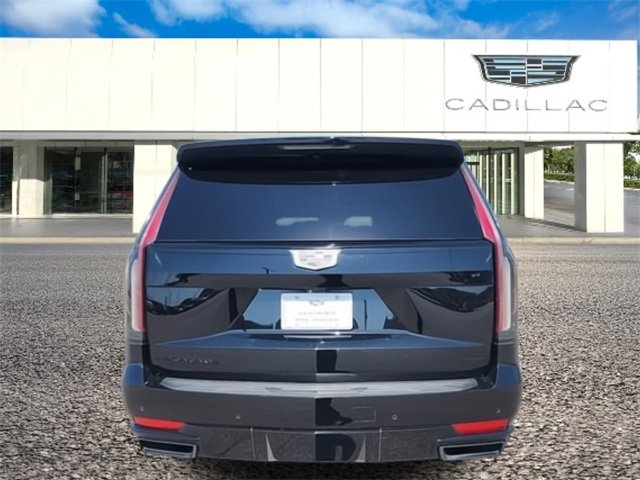 2022 Cadillac Escalade Sport photo 3