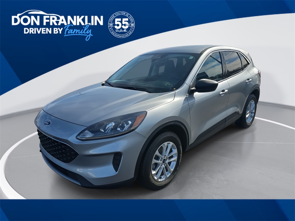 2022 Ford Escape SE's photo