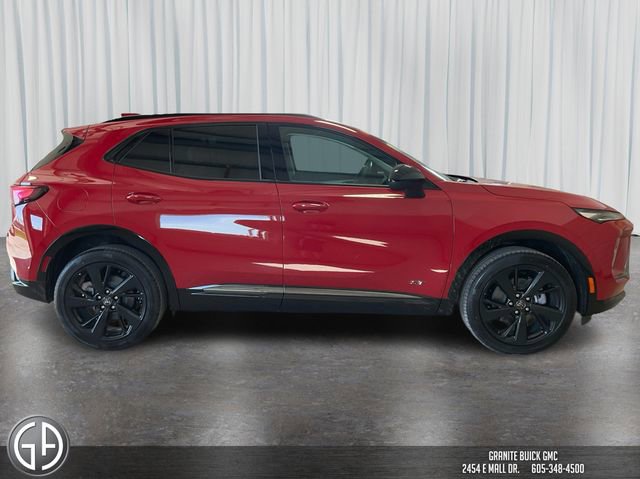 2025 Buick Envision Sport Touring photo 4
