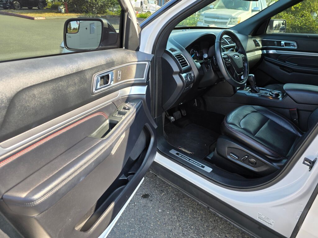 2018 Ford Explorer Sport photo 17