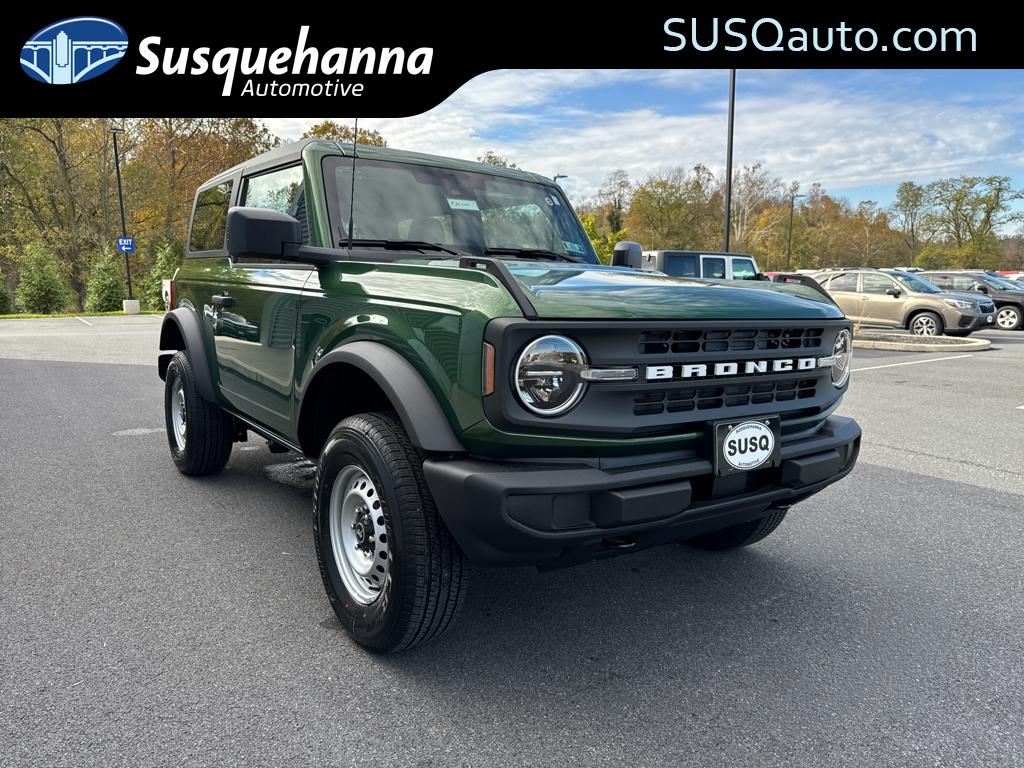 2025 Ford Bronco 2-Door Base's photo