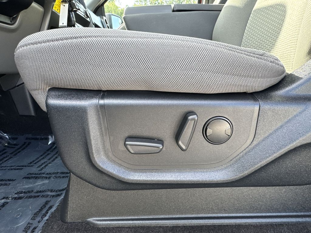 2019 Ford F-150 XLT photo 14