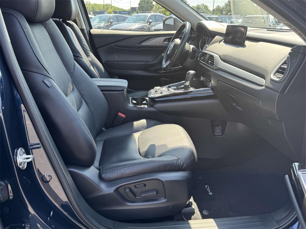 2021 Mazda CX-9 Touring photo 17