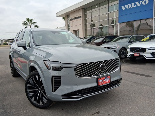 2026 Volvo XC90 Plus's photo