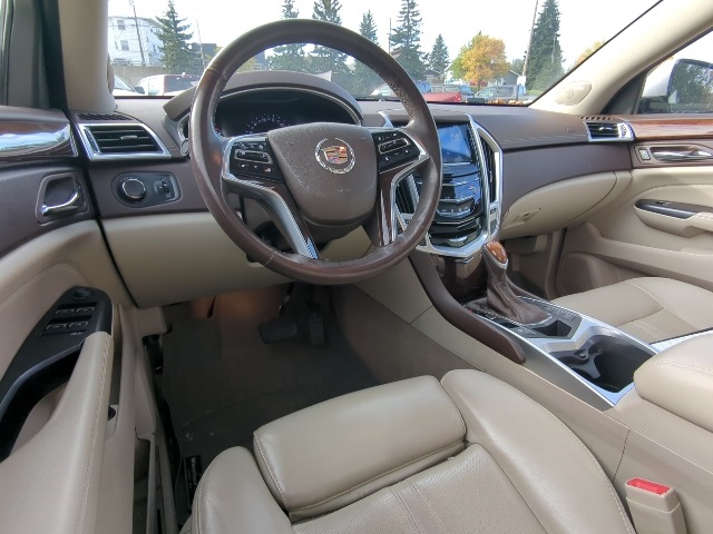 2014 Cadillac SRX Luxury photo 3