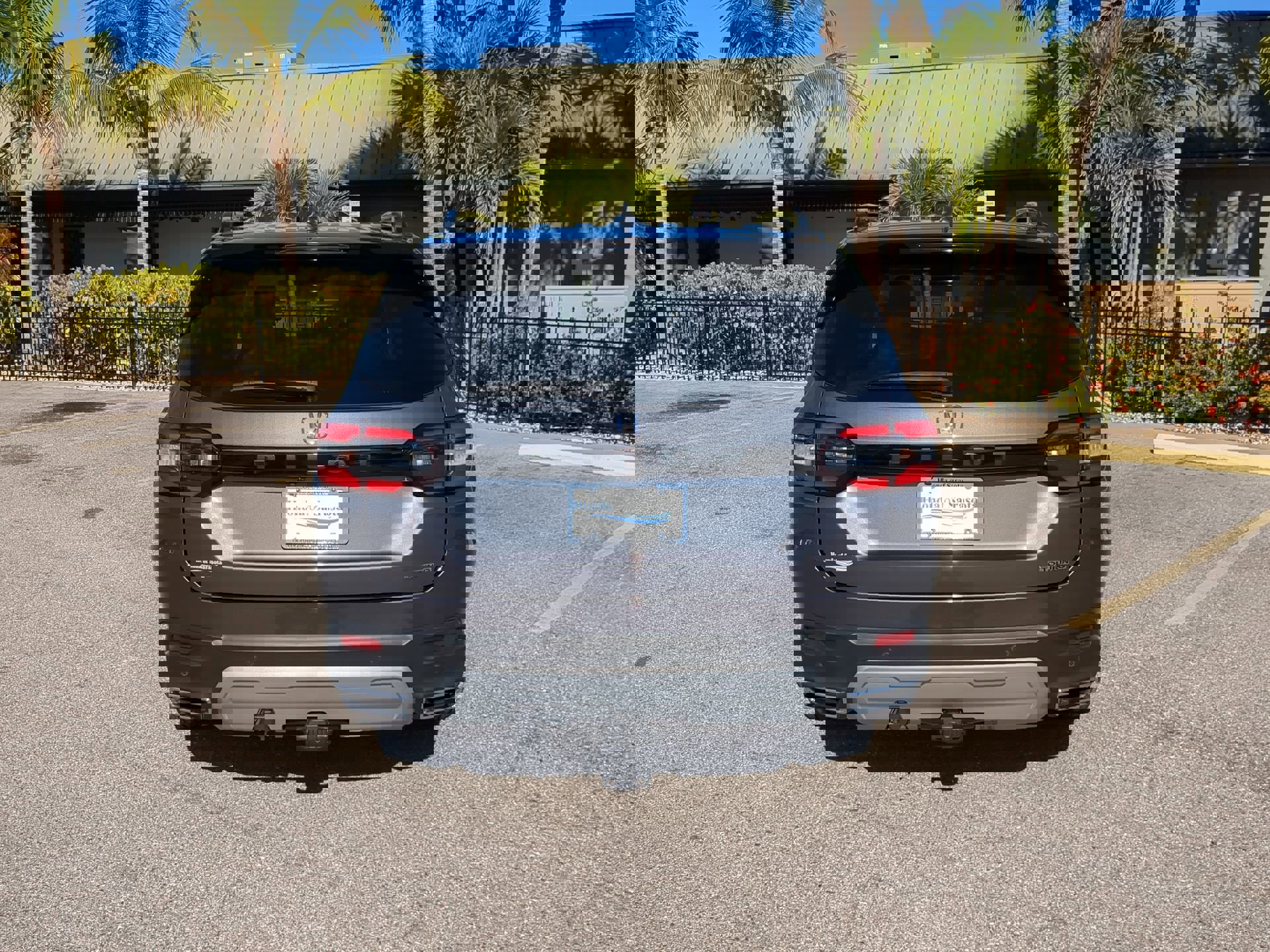 2025 Honda Pilot Touring photo 4