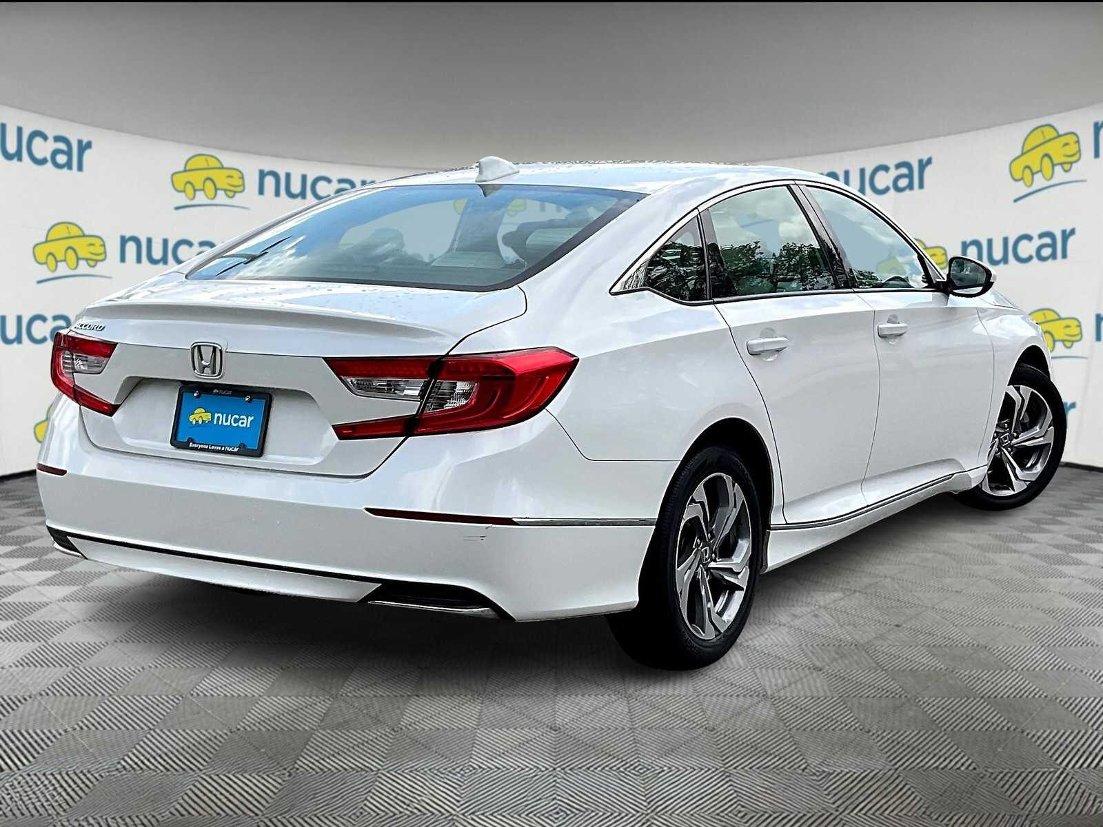 2020 Honda Accord EX photo 4
