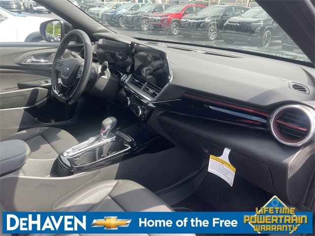 2025 Chevrolet Trax photo 25