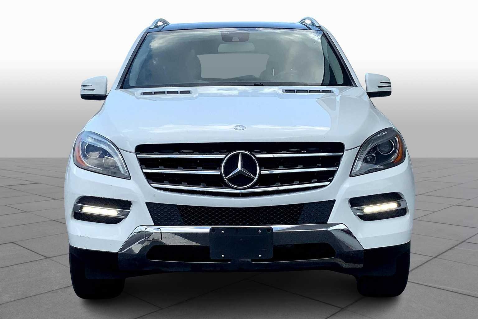 2015 Mercedes Benz ML 350 4MATIC photo 3