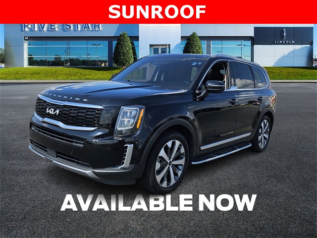 2022 Kia Telluride EX photo 2