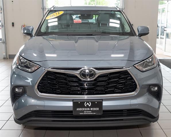 2021 Toyota Highlander Limited photo 3