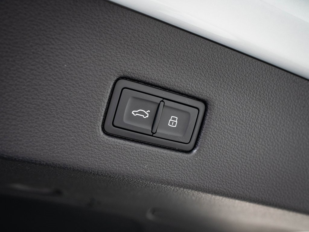 2025 Audi A7 55 Premium Plus photo 17