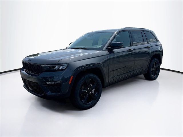 2025 Jeep Grand Cherokee Limited photo 2
