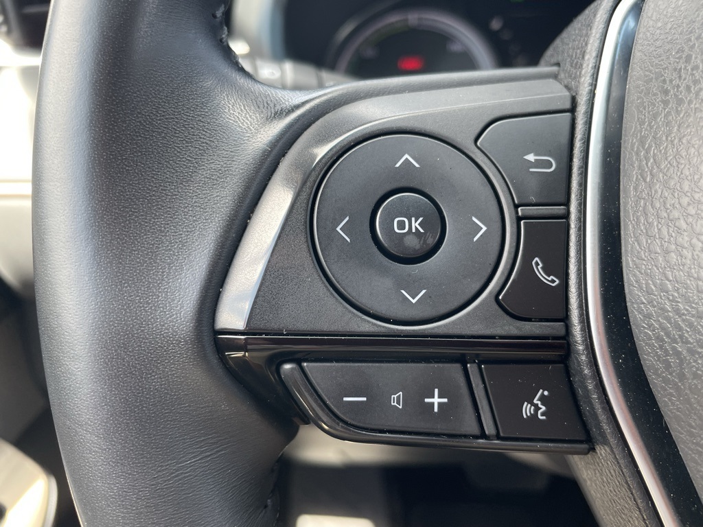 2023 Toyota Venza LE photo 9