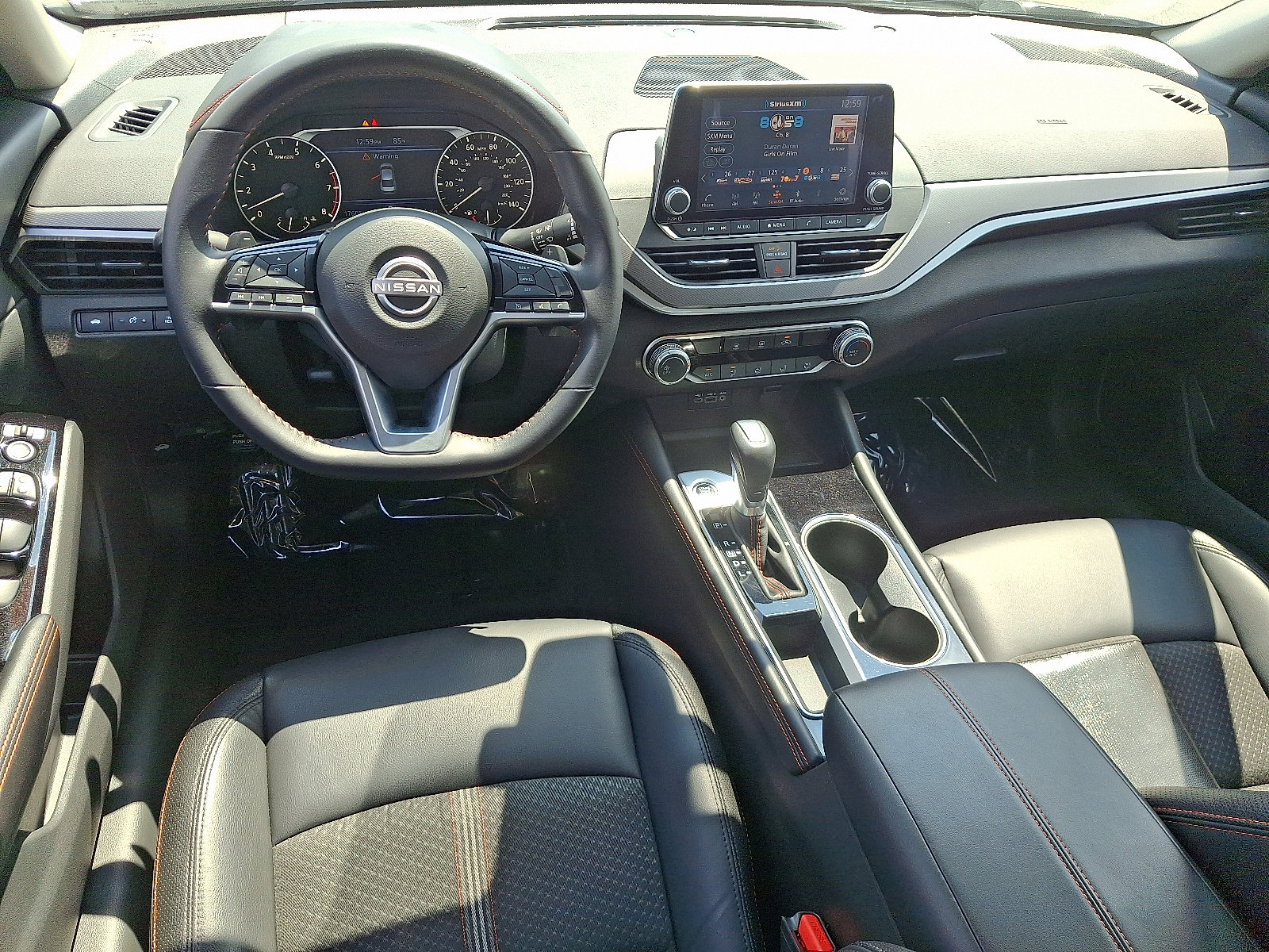 2023 Nissan Altima 2.5 SR photo 11