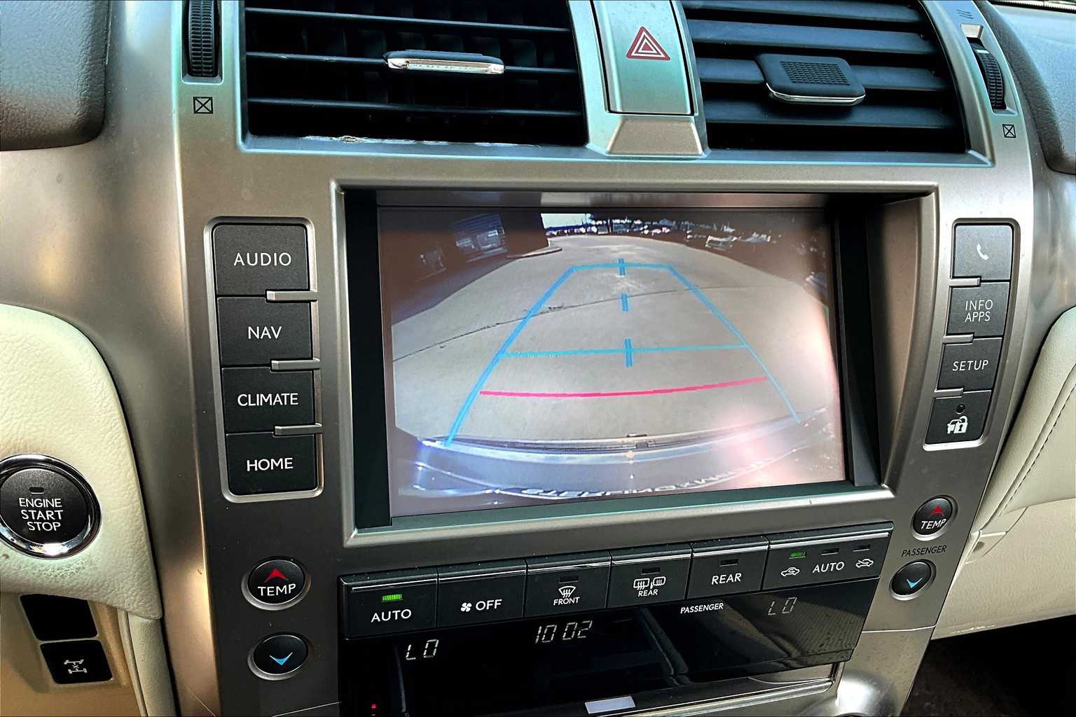 2014 Lexus GX 460 Base photo 24