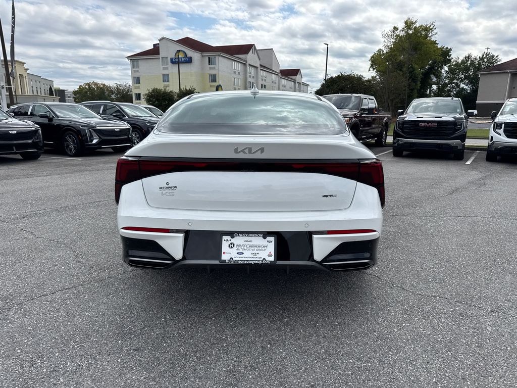 2026 Kia K5 GT-Line photo 4