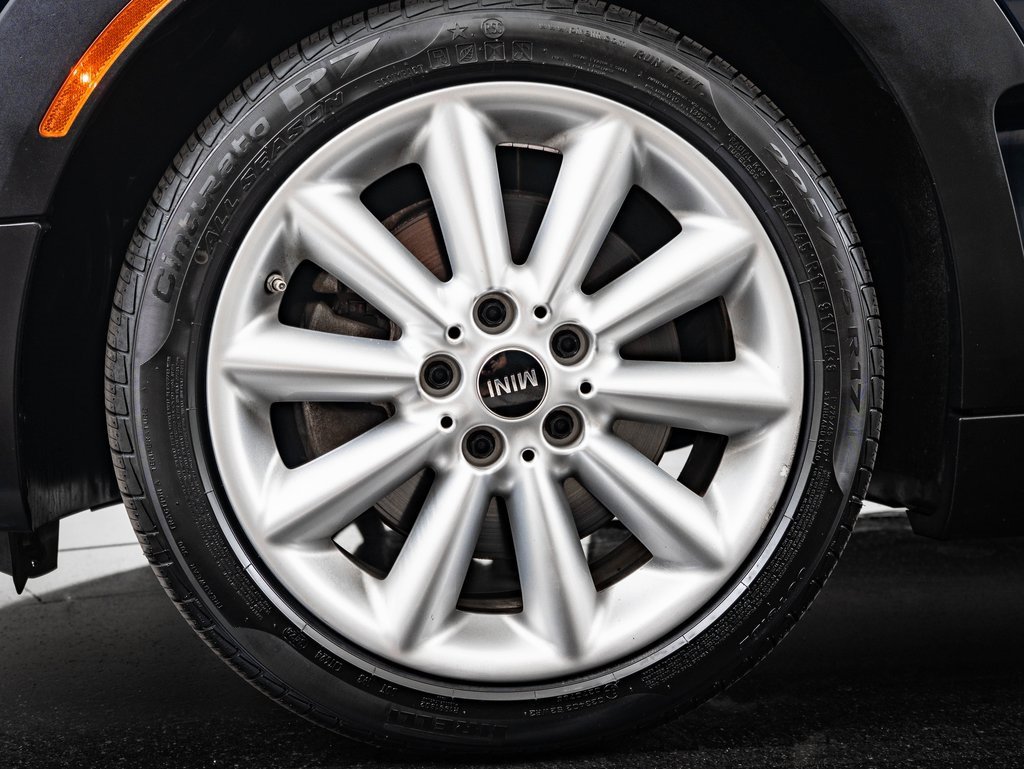 2017 Mini Cooper Base S ALL4 photo 13