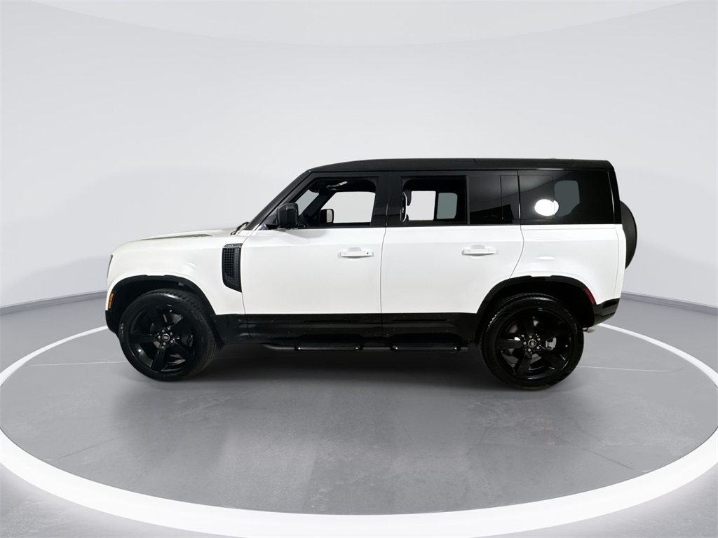 2025 Land Rover Defender 110 X-Dynamic SE photo 5