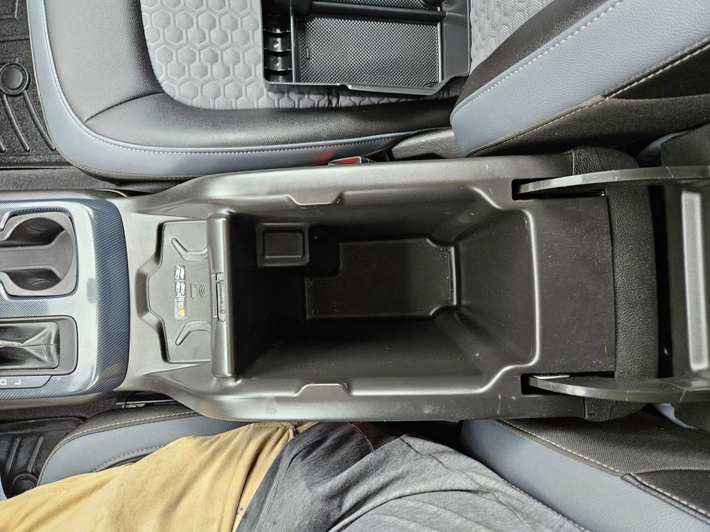 2020 Chevrolet Colorado Z71 photo 20