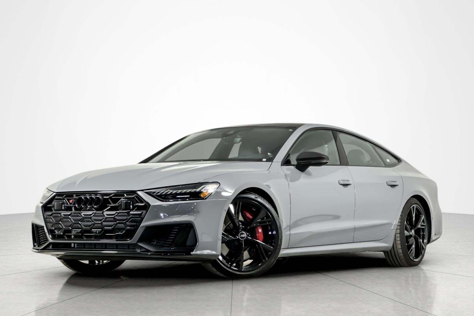 2025 Audi SQ7 Prestige's photo